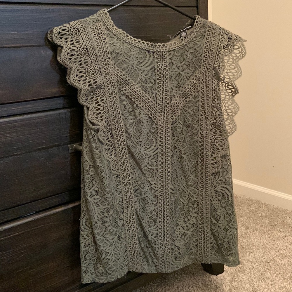 Women’s olive green top